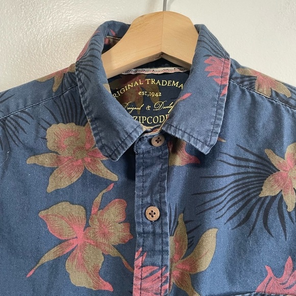 Zip Code Navy Blue Men’s  Hawaian Button Up Shirt - Picture 4 of 9